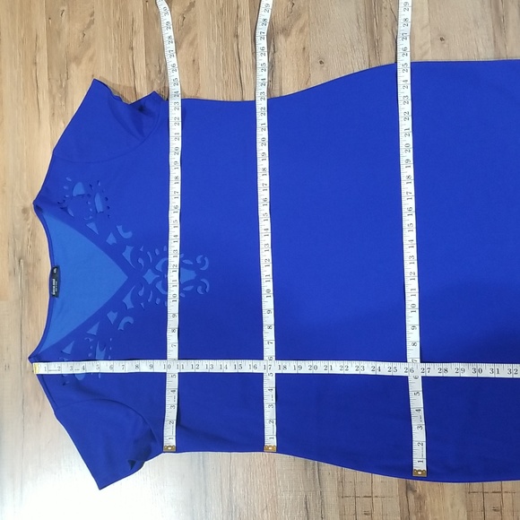 SHEIN CURVE Royal Blue Laser Cut V-Neck Bodycon Dress - 4XL - Picture 9 of 9